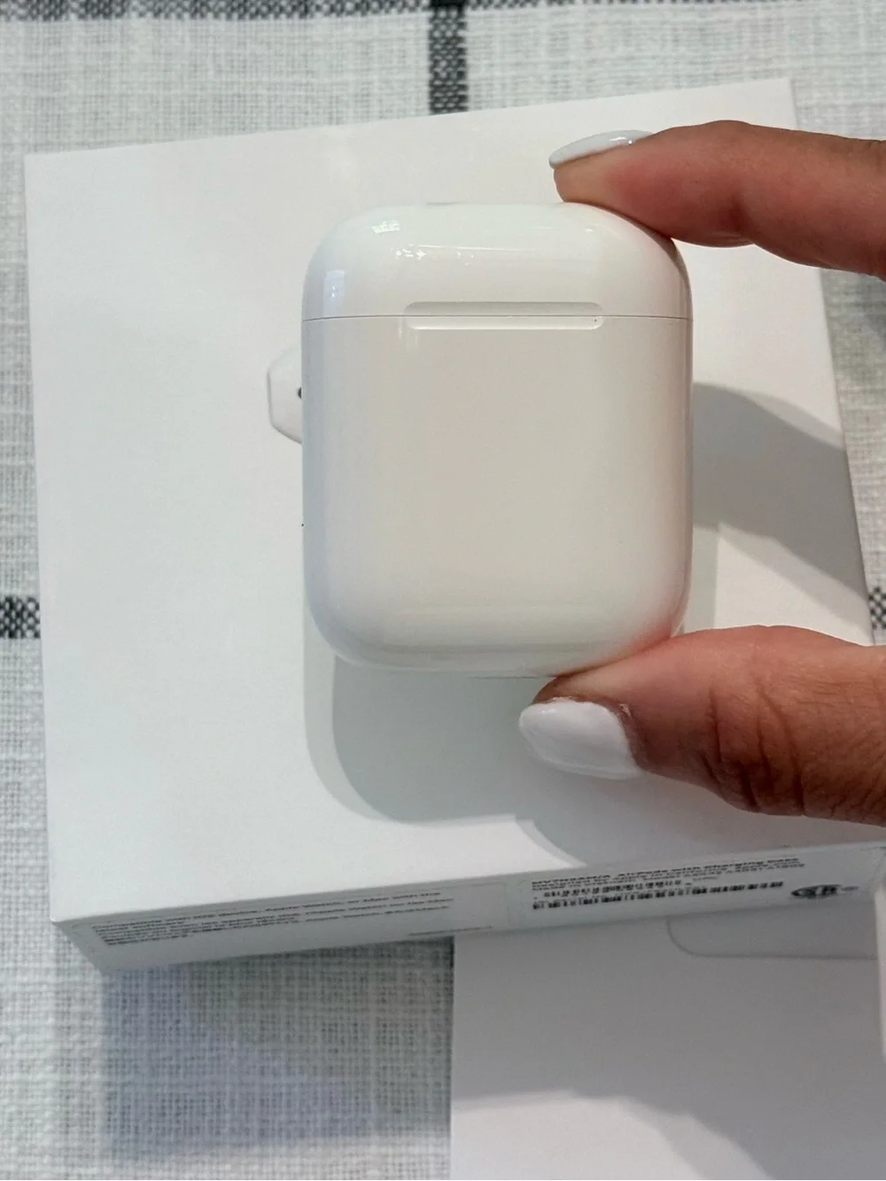 Apple AirPods (2nd Gen) with Charging Case